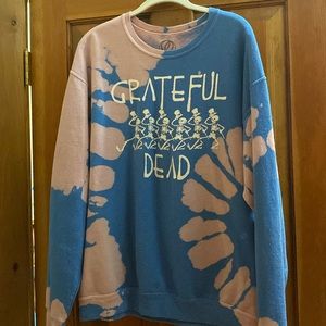 Grateful Dead sweatshirt from urban outfitters in very good condition